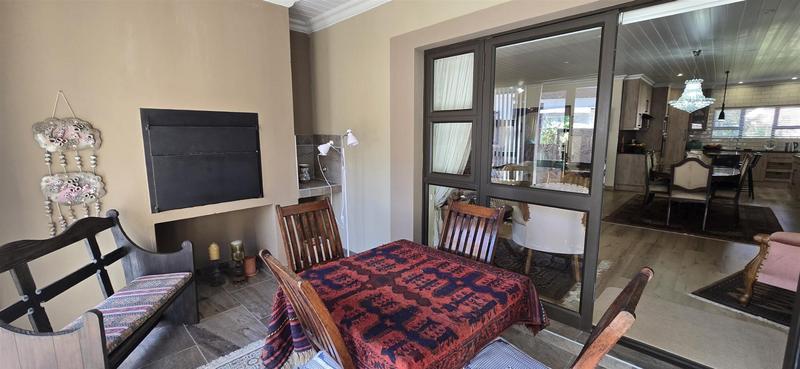 3 Bedroom Property for Sale in Outeniqua Strand Western Cape